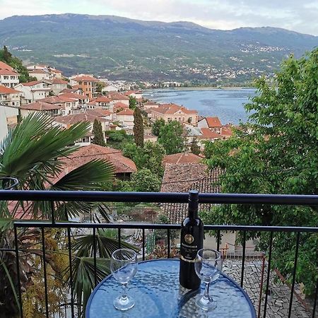 Apartments Veronika Ohrid Extérieur photo
