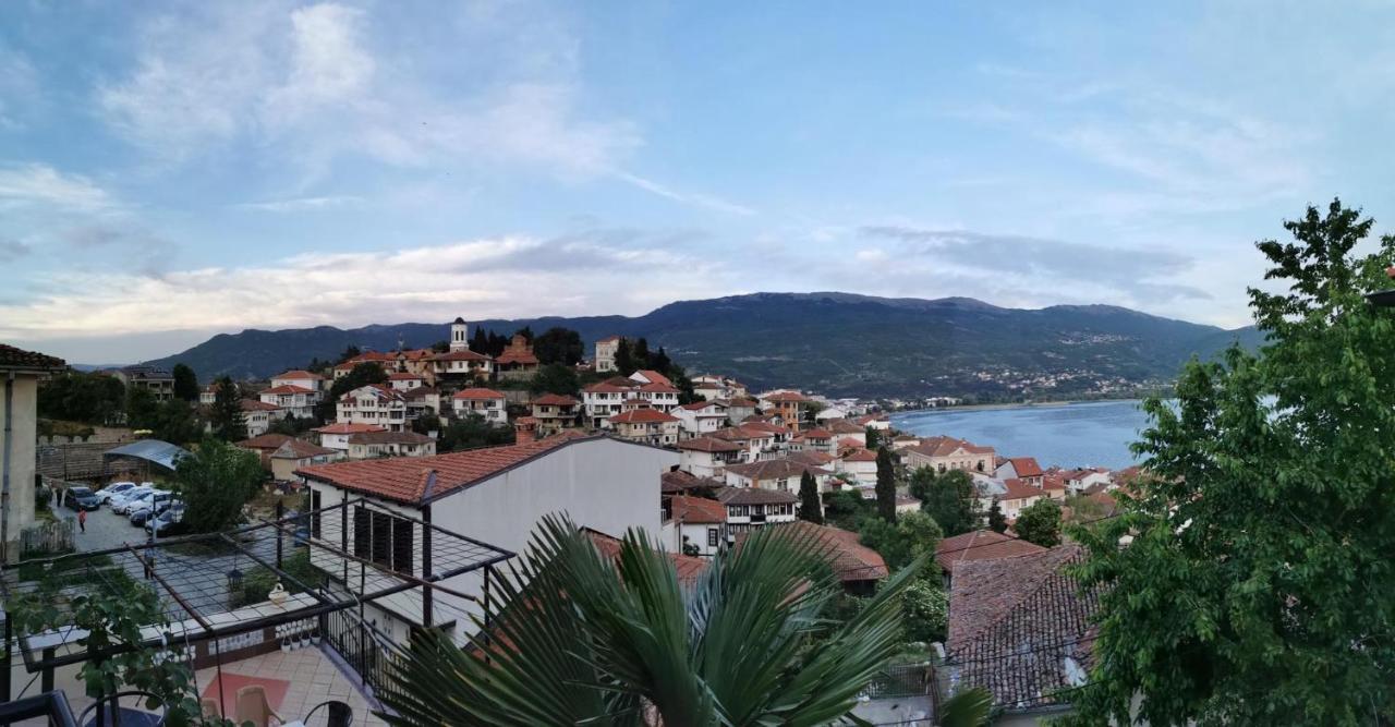 Apartments Veronika Ohrid Extérieur photo