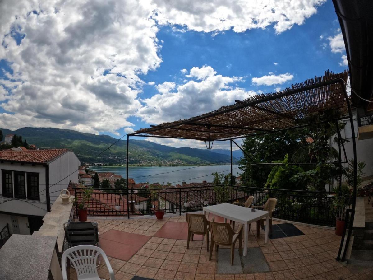 Apartments Veronika Ohrid Extérieur photo